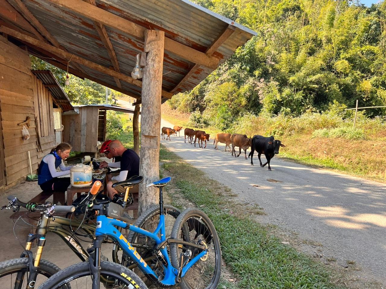 Hanoi Riding To Vientiane 16 Days